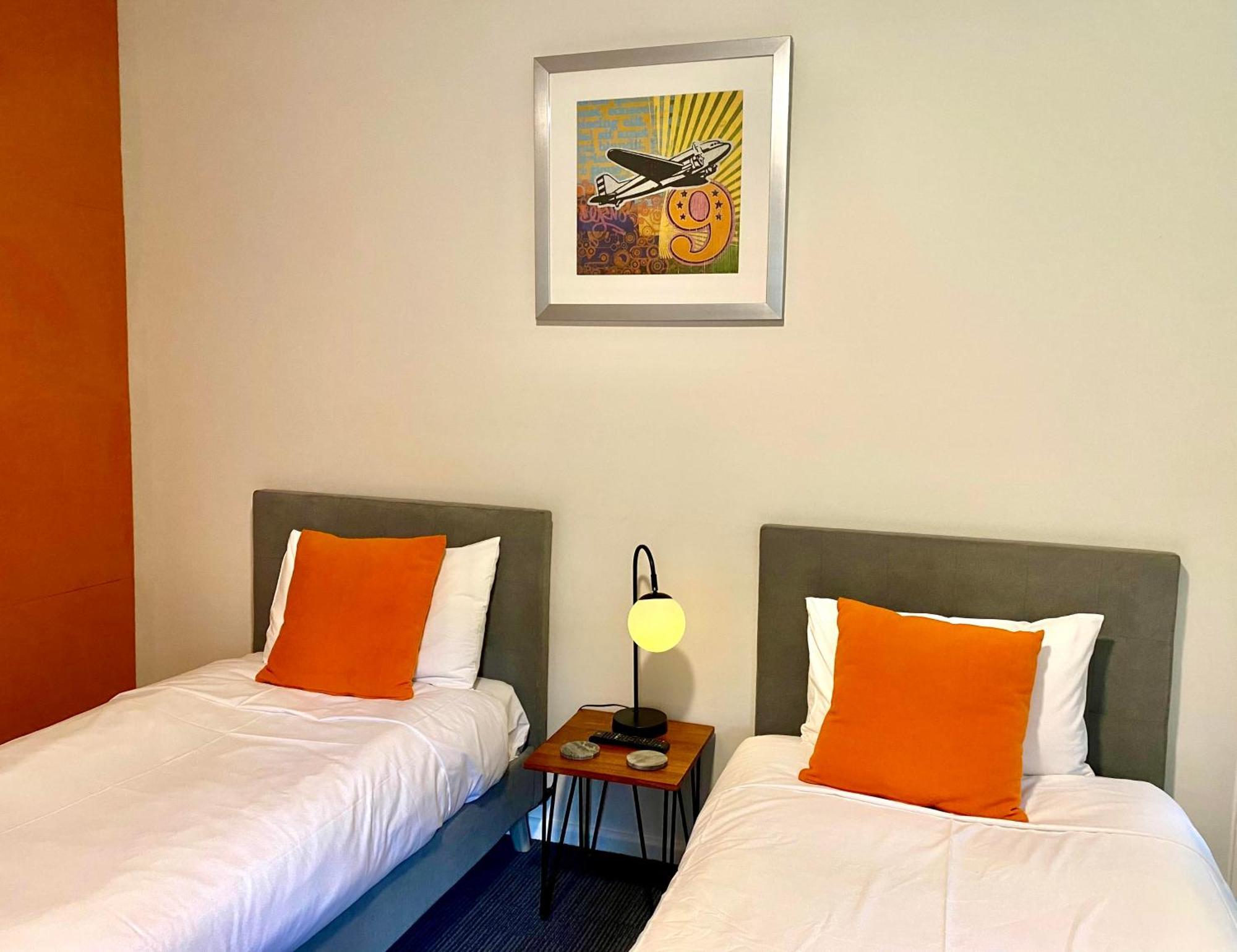 The Warby, Where Mid-Century Style Meets The Mountains Warburton Extérieur photo