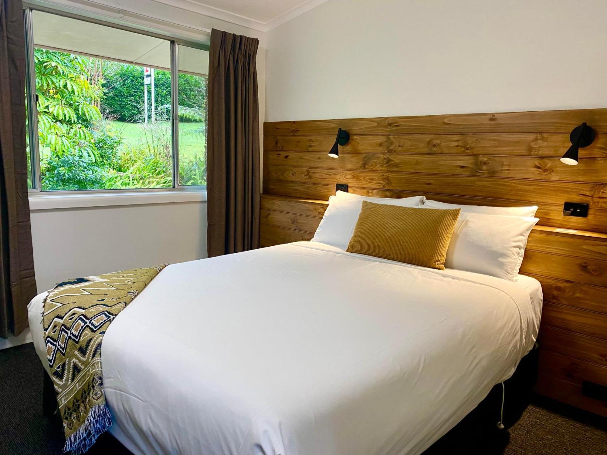 The Warby, Where Mid-Century Style Meets The Mountains Warburton Chambre photo