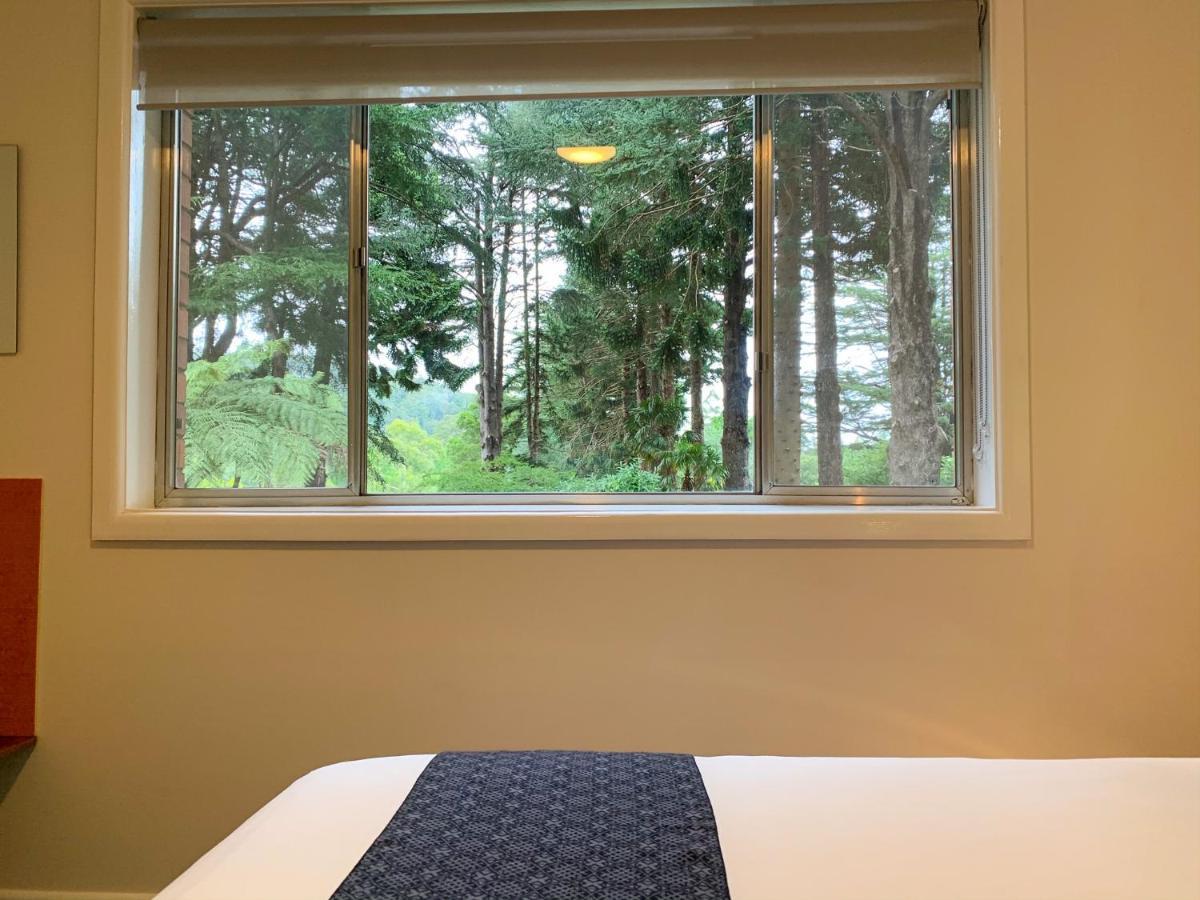 The Warby, Where Mid-Century Style Meets The Mountains Warburton Extérieur photo